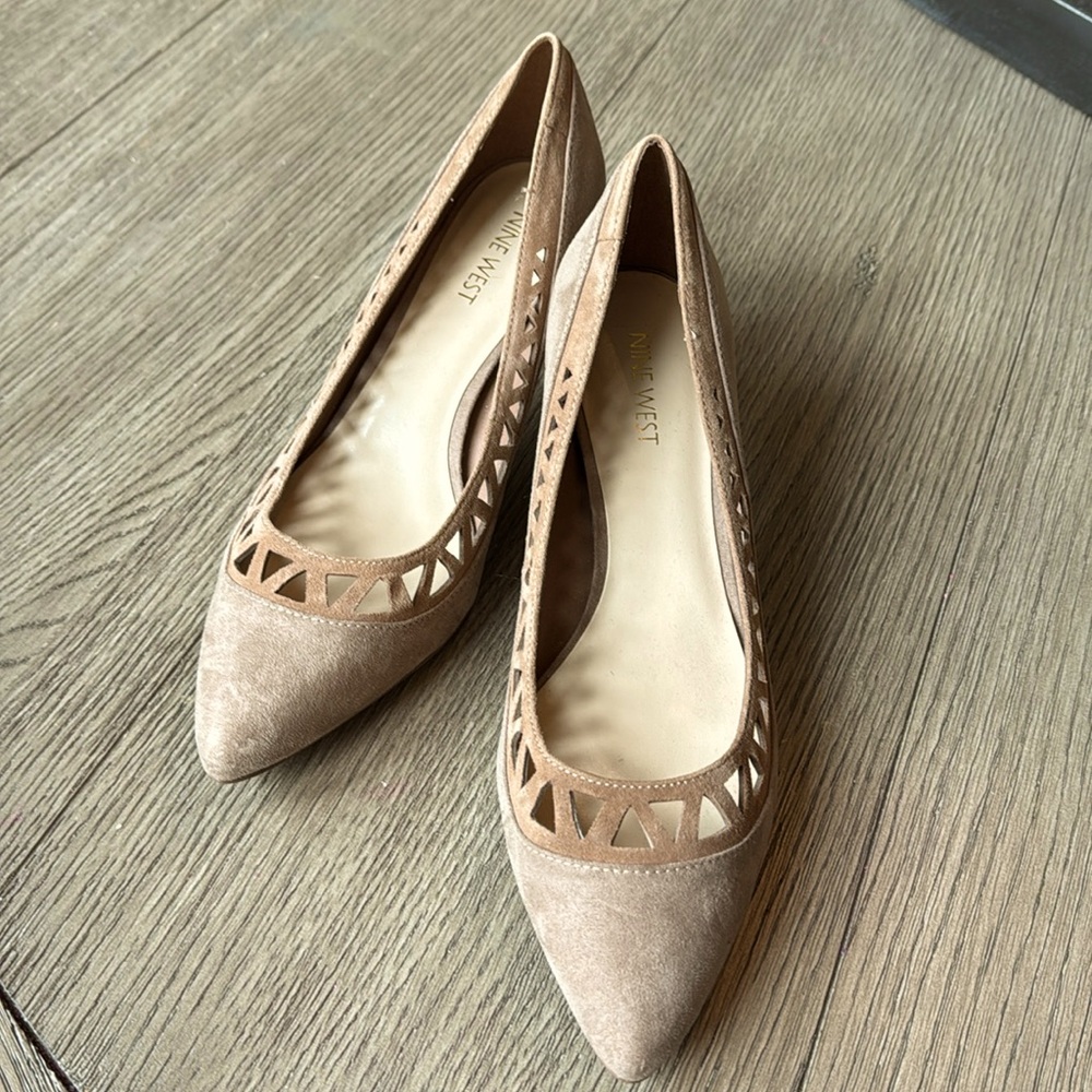 Nine West suede pumps